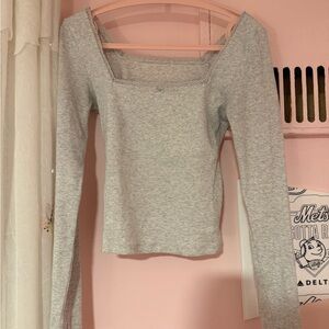 American Eagle Outfitters Light Gray Long Sleeve Top